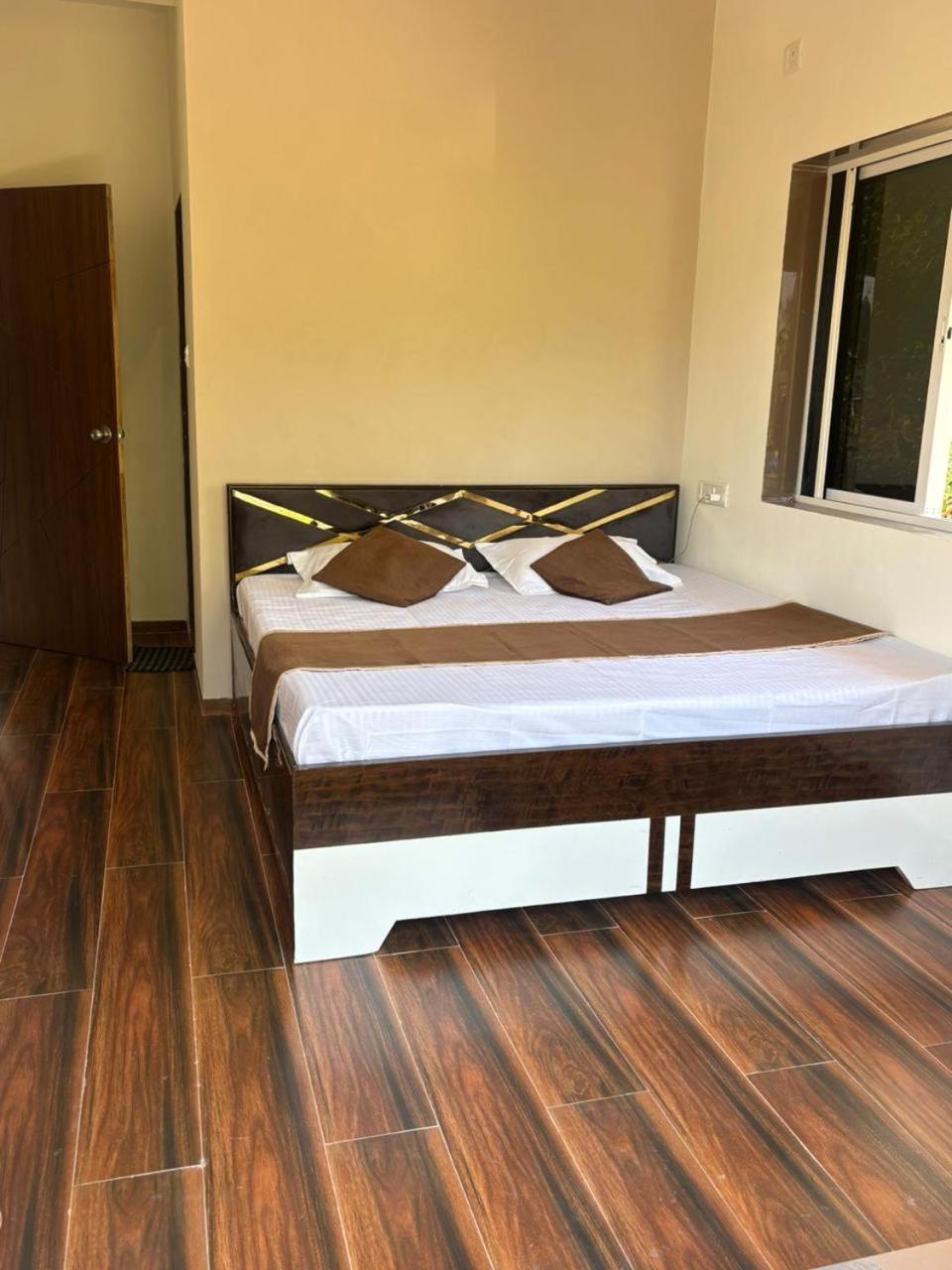 Stella Villa Murud  Luaran gambar