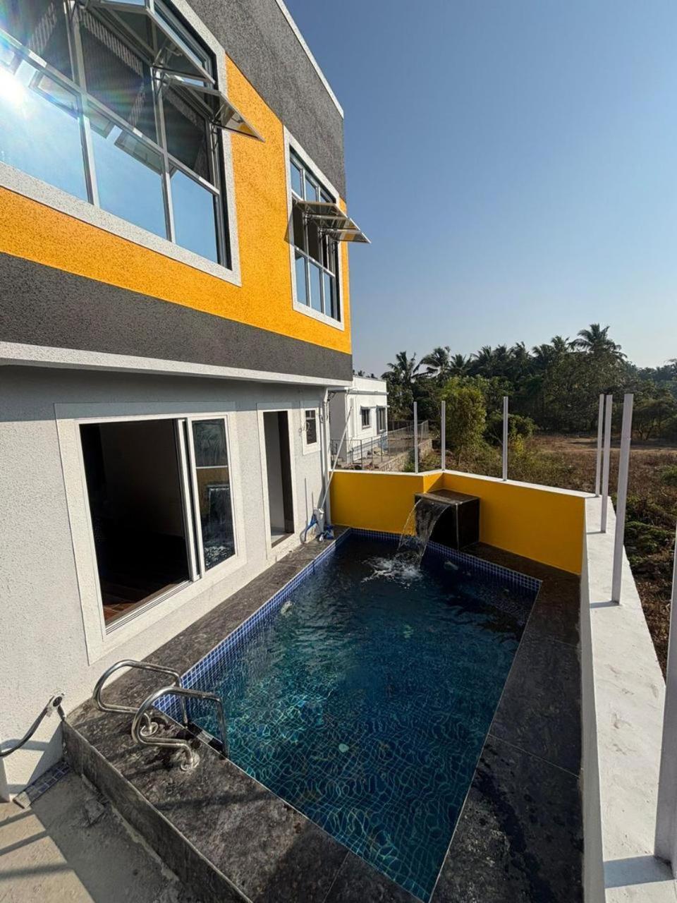Stella Villa Murud  Luaran gambar