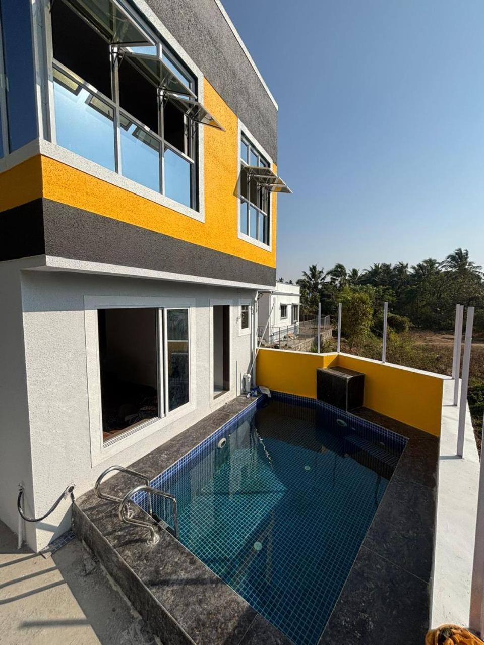 Stella Villa Murud  Luaran gambar